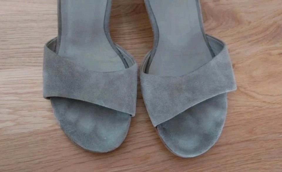 Paul Green Pumps Schuhe Absatz Gr.38 /5 Sandalen grau echt Leder in Nürnberg (Mittelfr)