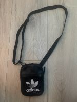 Adidas Umhänge Tasche original Nordrhein-Westfalen - Oberhausen Vorschau