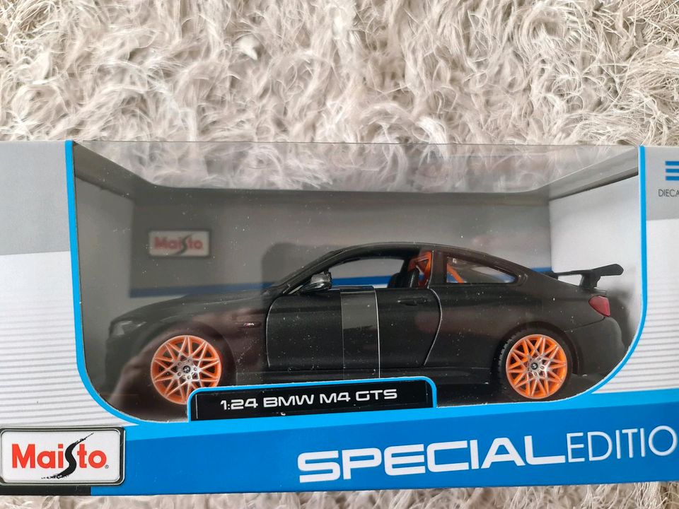 Maisto BMW M4 GTS 1:24 Modellauto kaufen