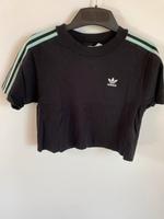 Adidas T-Shirt Shirt schwarz weiß S Kr. München - Höhenkirchen-Siegertsbrunn Vorschau