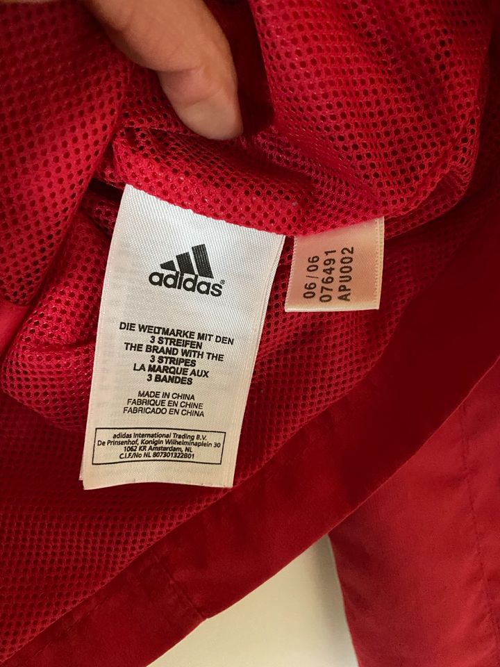Trainingsjacke Adidas Größe 36 rot Clima Proof in Osnabrück