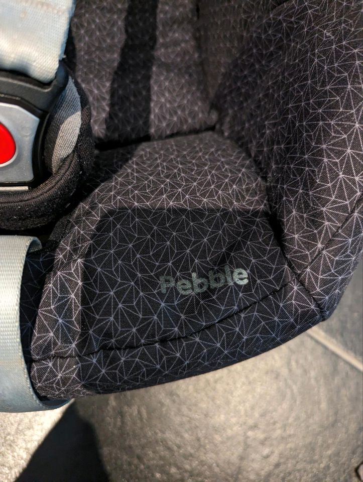 Maxi Cosi Pebble Babyschale in Alzenau