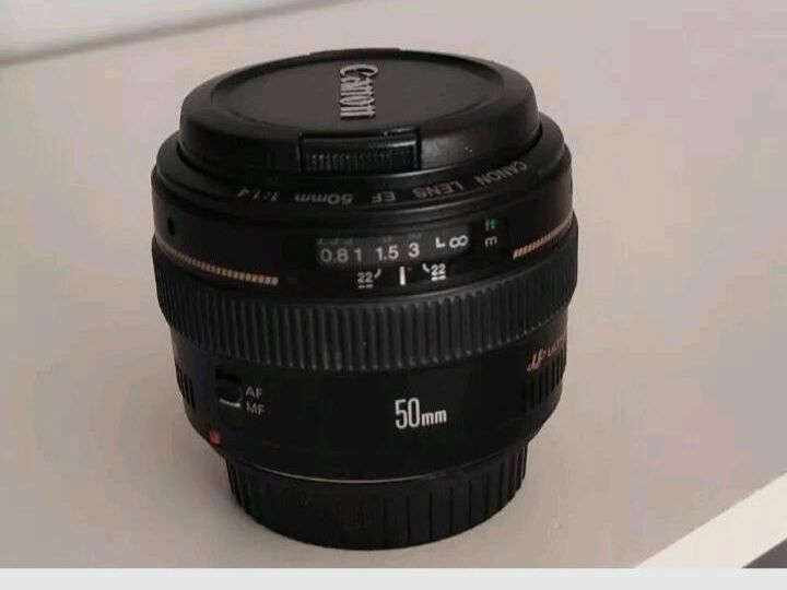 Canon Objektiv  EF 50 mm 1 : 1.4 in Bad Bocklet