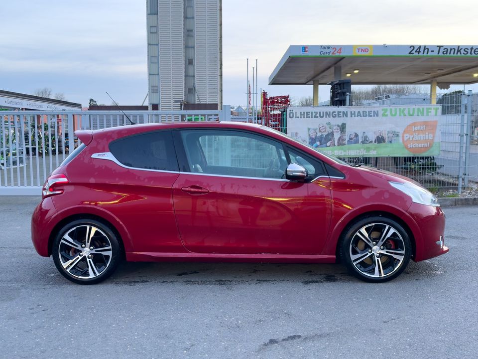 Peugeot 208 GTI in Frankenberg (Eder)