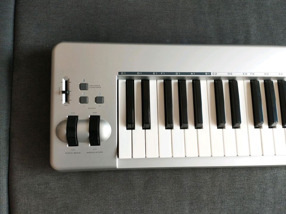 M-Audio Keystation 61es MIDI controller in Berlin