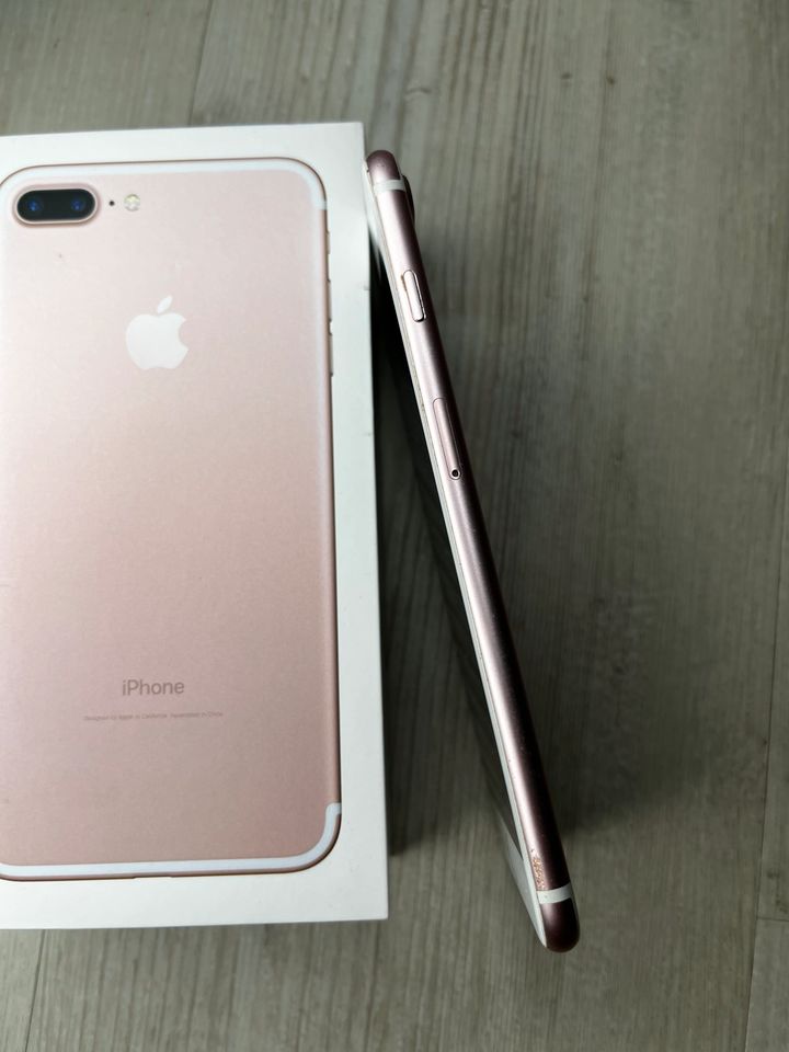 Apple iPhone 7 Plus Rose Gold 32 GB in Originalkarton in Hamburg