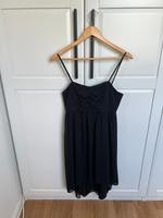 Schwarzes Kleid Thüringen - Jena Vorschau