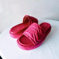 Gucci Pantoletten Sandalen Angelina Pink Leder Satin Größe 42 EU Neuhausen-Nymphenburg - Nymphenburg Vorschau