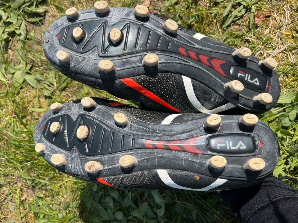 Fußballschuhe FILA in Kyritz