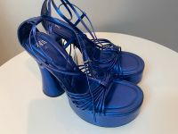 Zara Sandalen Plateau Riemchen blau metallic Gr. 38 Neu Bayern - Haibach Unterfr. Vorschau