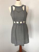 Sommer Mini Kleid Weiß Grau mit Ausschnitten an der Teile Baden-Württemberg - Böblingen Vorschau