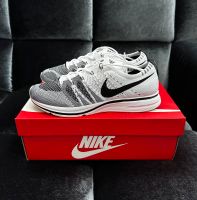 Nike Flyknit Trainer Yeknit white/black Baden-Württemberg - Böblingen Vorschau