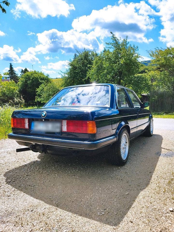 BMW E30 325 E Tüv 05/ 2026 in Nürtingen