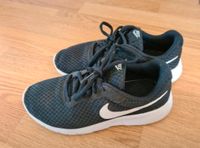 Nike Tanjun Schuhe Gr 36,5 Turnschuhe Sportschuhe Sneaker unisex Berlin - Tempelhof Vorschau