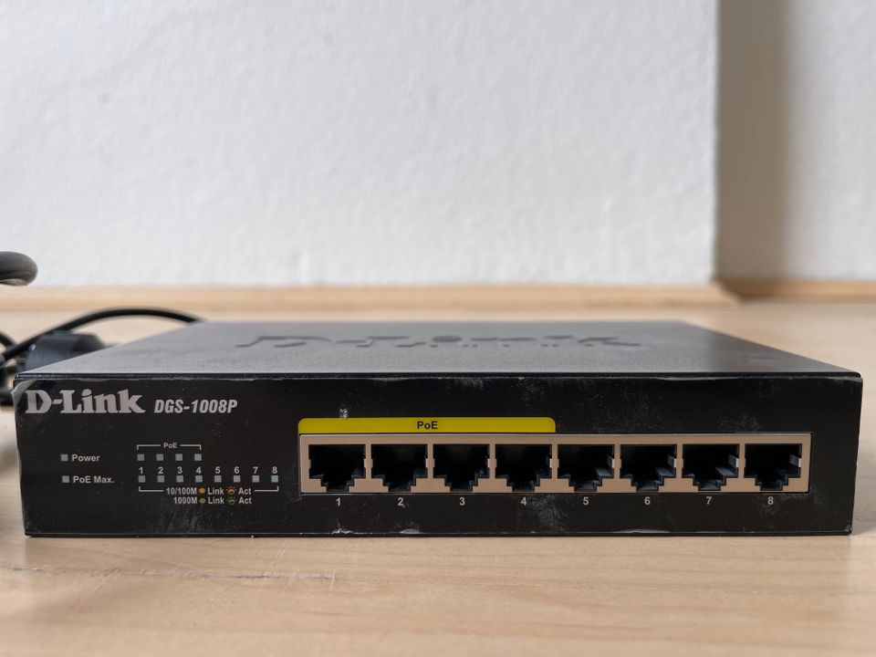 D-Link Gigabit PoE Unmanaged Switch (DGS-1008P) in Hamburg