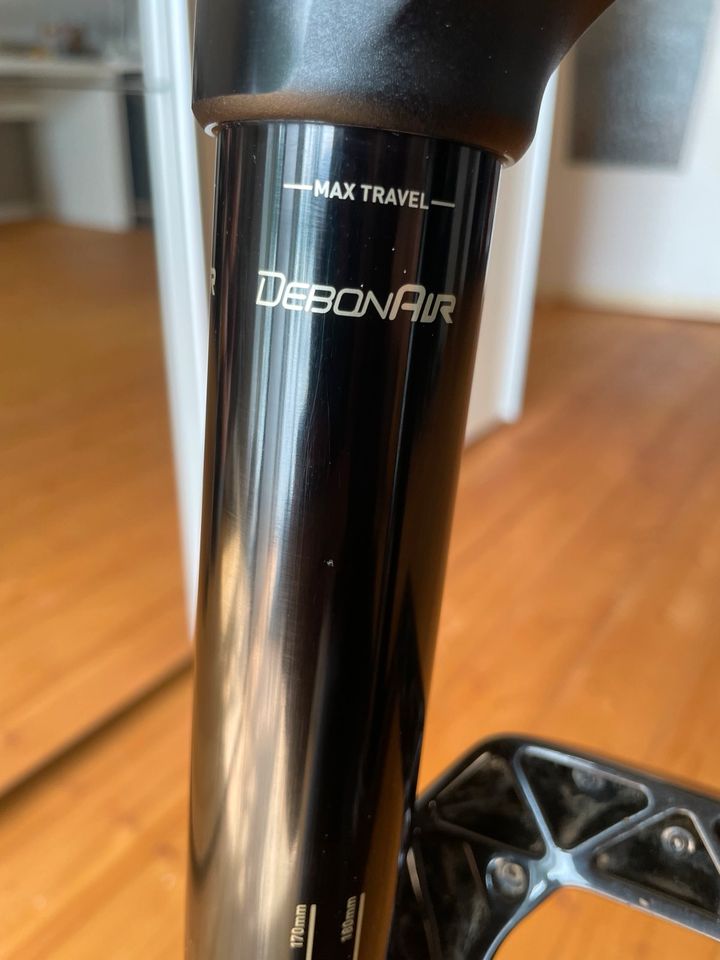 RockShox ZEB Ultimate 170 mm 29“ in Hübingen