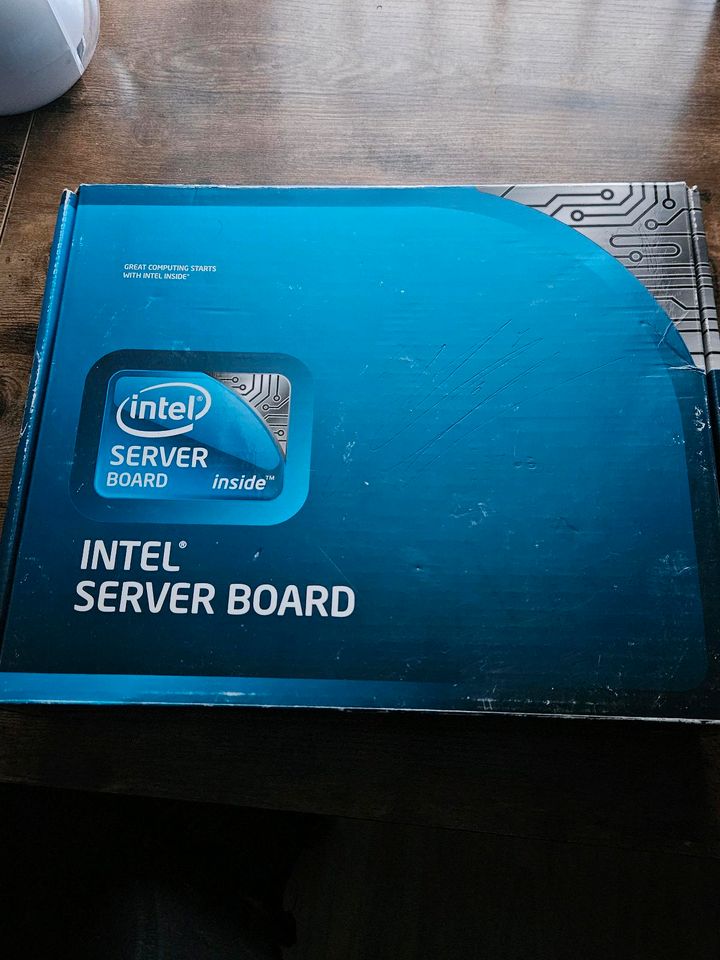 Intel Server Board S1200BTS in Hildesheim