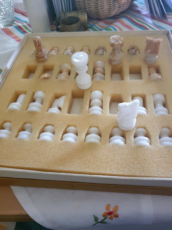 Schachfiguren Alabaster , neu nicht gebraucht in Linnich