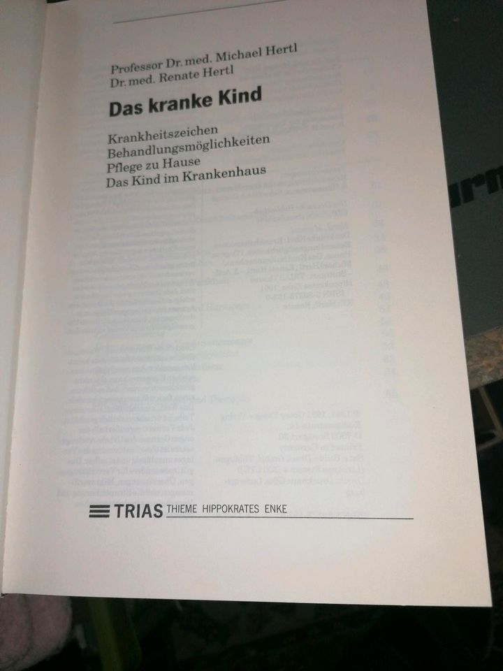 Das kranke Kind Michael Renate Hertl Hippokrates Enke Thieme Tria in Berlin