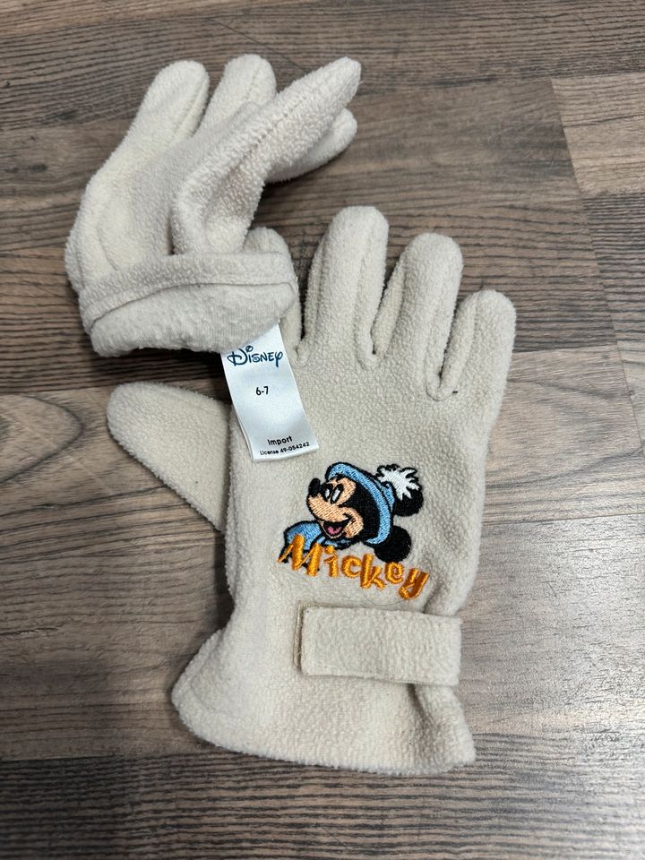 Schal und Handschuhe Mickey Maus Größe 110/116/122 in Weeze