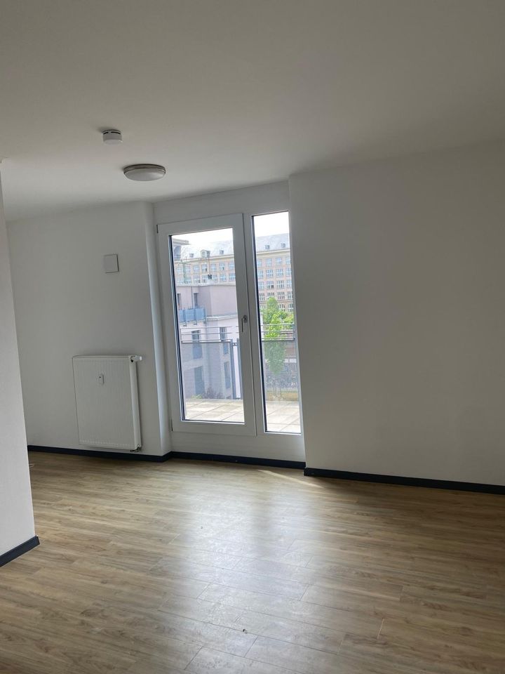 Vermietetes modernes Single Apartment am Großen Garten und Uni Nähe - inkl. EBK und PKW - Stellplatz in Dresden