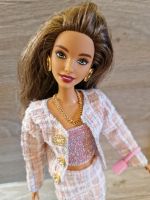 Barbie Fashionistas Nr. 121 Beinprothese mit neuem Outfit Brandenburg - Potsdam Vorschau