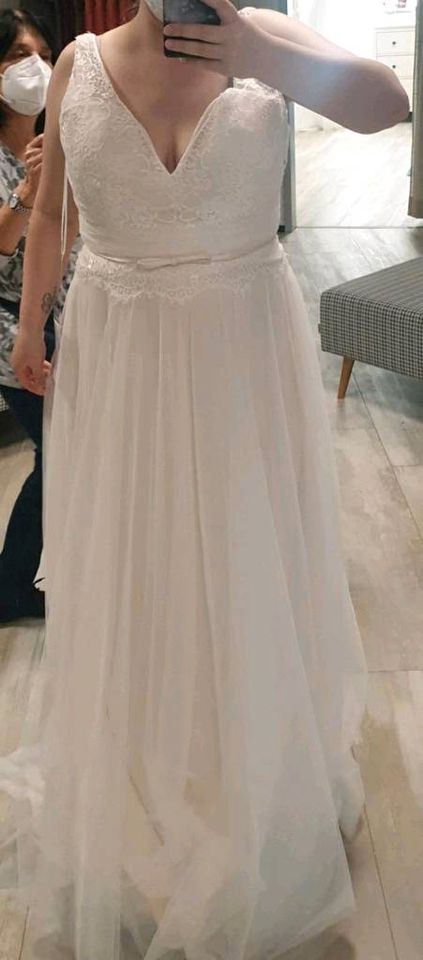 Normales Brautkleid auch Umstandsbrautkleid Hochzeitskleid XL in Bochum