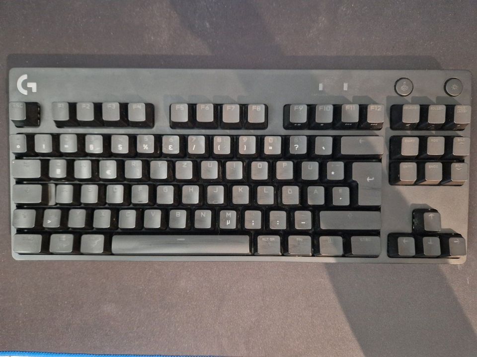 Logitech G PRO TKL Gaming Keyboard in Essen