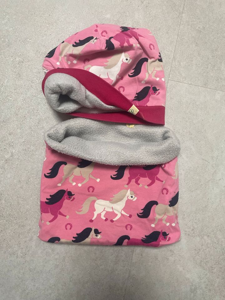 Mütze und Schlauchschal krili handmade Pferde rosa pink in Östringen