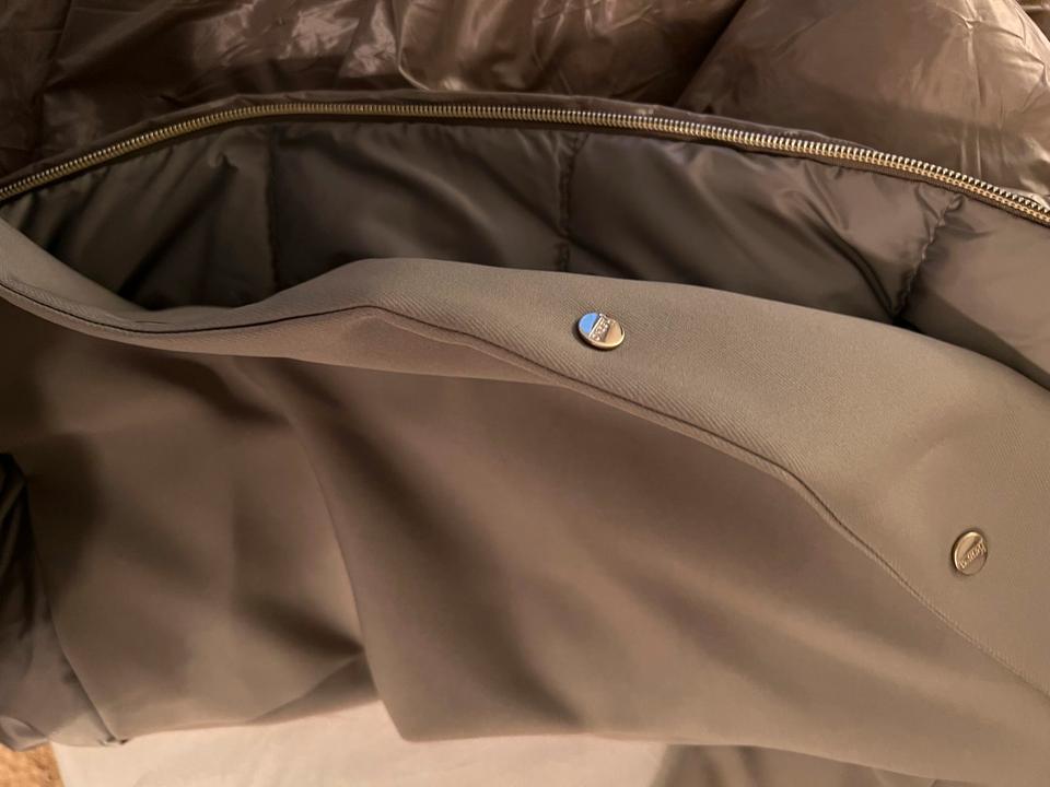 Herno Parka Mantel Jacke Daune Taupe 46 neuw. NP: 799 Eu in Hamburg