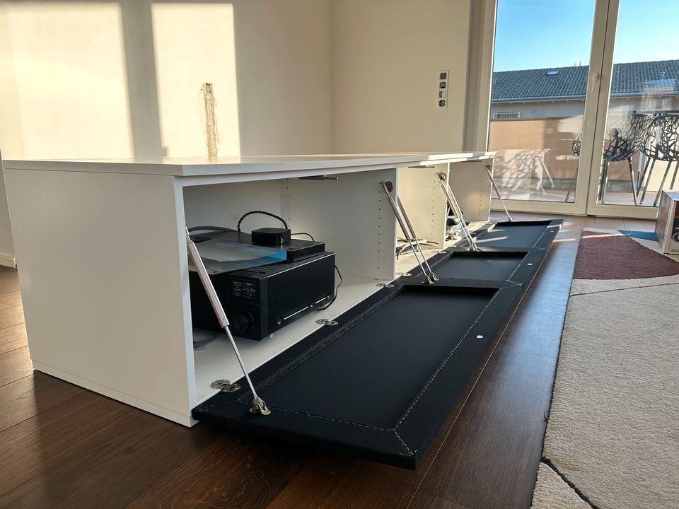 Hochwertiges Sideboard mit Akustikfront Akustikstoff TV-Möbel in Albbruck