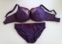 Triumph Set lila Bügel-BH 85 G lovely dream mit Spitzendesign Bayern - Augsburg Vorschau