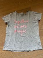 H&M- schönes Mädchen-T-Shirt- hellgrau/rosa-Gr. 122/128- top Baden-Württemberg - Schriesheim Vorschau