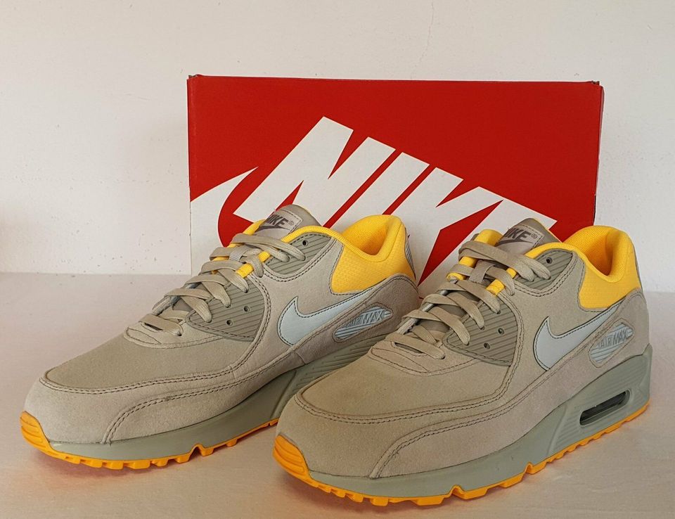 Nike Air Max 90 Premium Reflect Grau Orange 46 US12 in Schmoelln