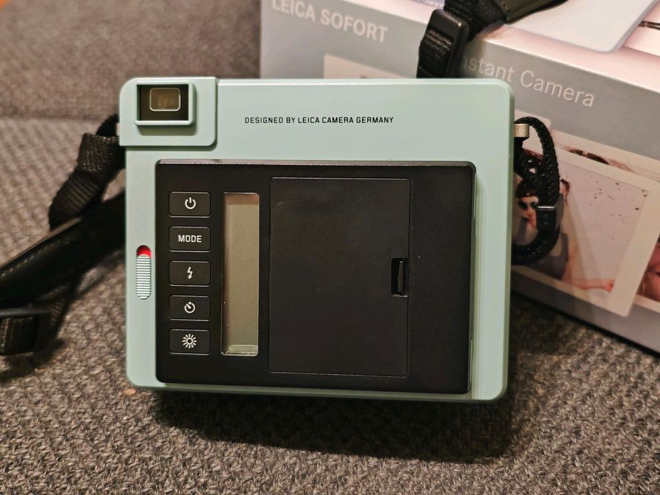 Leica Sofortbildkamera in Aßlar