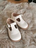 Mädchen Baby Schuhe Sandalen gr. 26 Creme Nordrhein-Westfalen - Löhne Vorschau