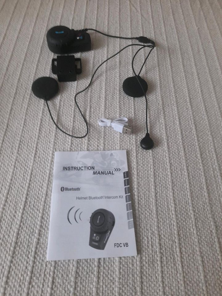 Piaggio sfera  Bluetooth  Headset in Sindelfingen
