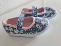 Baby Schuhe / Hausschuhe NEU GR.21 Nordrhein-Westfalen - Neuss Vorschau