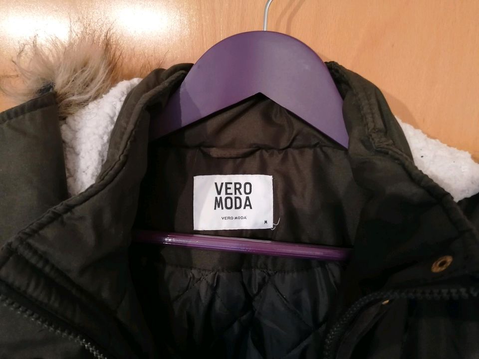 Winterjacke von Vero Moda Größe M in Pfullendorf