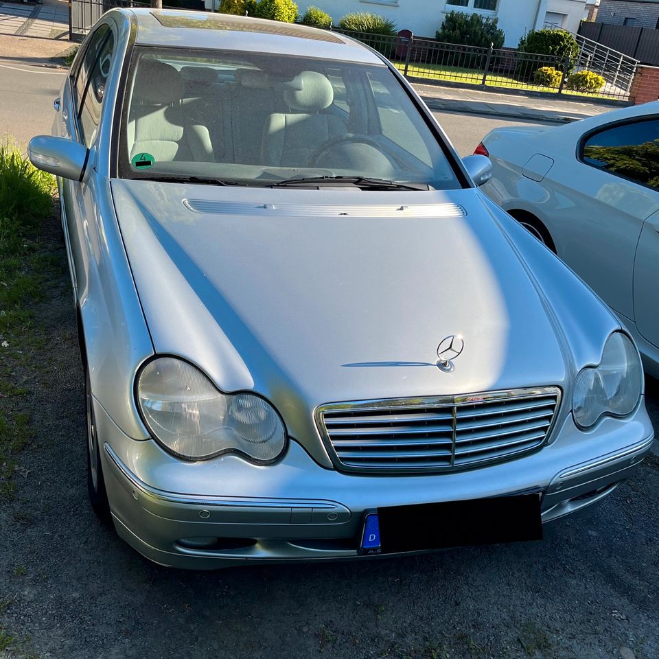 Mercedes-Benz C180 Elegance (Automatik) in Bad Oeynhausen