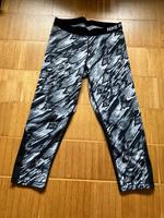 Nike Pro Tight Leggins / L / grau schwarz - 3/4 Bonn - Bad Godesberg Vorschau