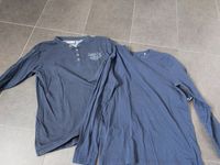 2 x shirts 170/176 blau mit langem Arm Nordrhein-Westfalen - Troisdorf Vorschau