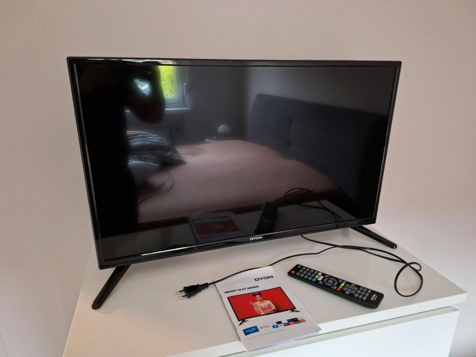 Dyon Smart 32 XT 80cm Smart TV in Köln
