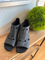 Leder Sandalen schwarz Gr. 37 Schuhe Baden-Württemberg - Heidelberg Vorschau