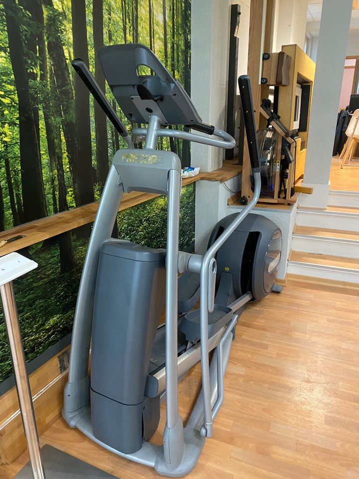 Profi Crosstrainer von Precor in Stralsund