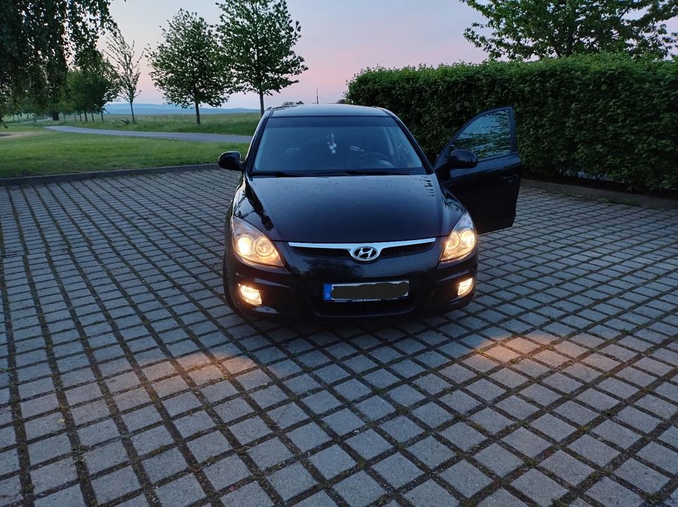 Hyundai i30 1,6L Sport in Pirna