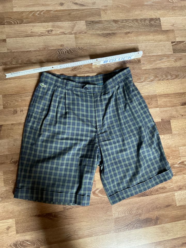 Lacoste Vintage Shorts Bermudas Baggy kariert in Schongau