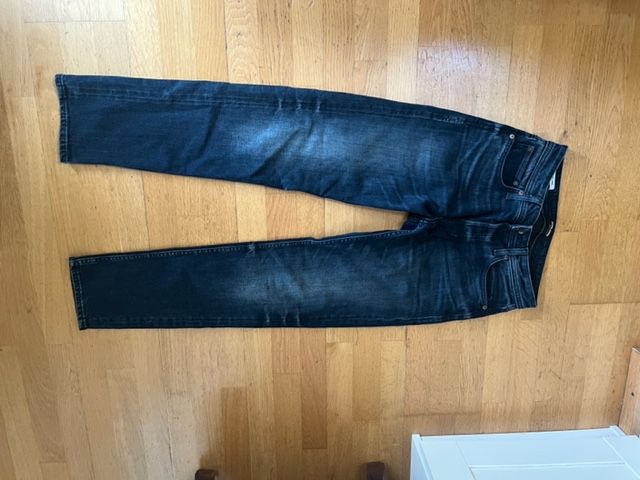 2 JACK & JONES Jeans, Größe 28/30, Neuwertig in Berlin