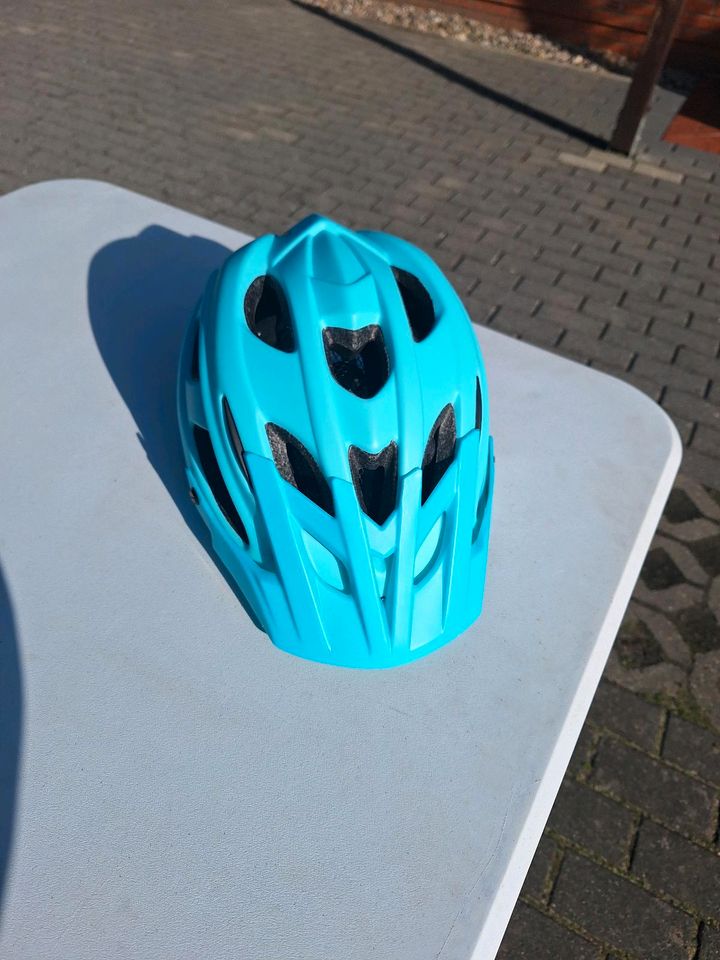 Fahrradhelm türkis in Putlitz