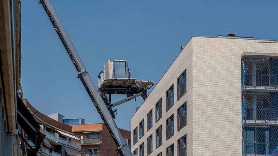 Miieten Möbellift / Schrägaufzug / Möbelaufzug / Dachdeckeraufzug in Bremerhaven